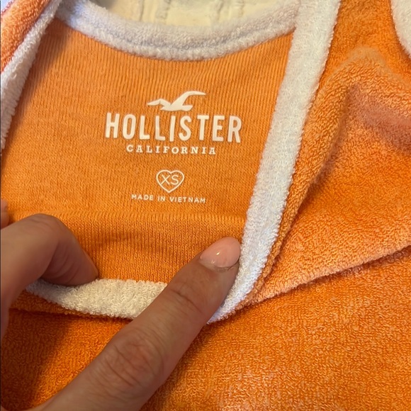 Matching set from Hollister - Picture 5 of 6
